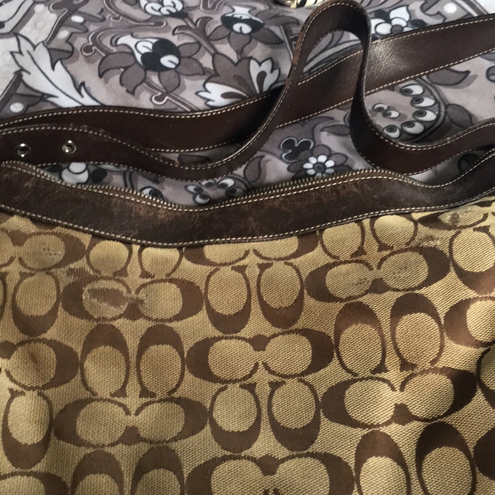 Coach 2000’s brown leather and Big C purse - Picture 5 of 10
